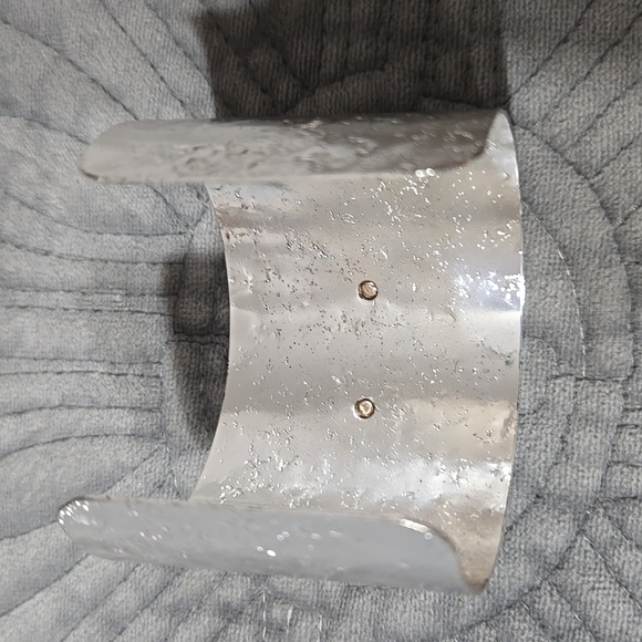 Silvertone Cuff With Goldtone Texas Emblem NWOT - Picture 5 of 9